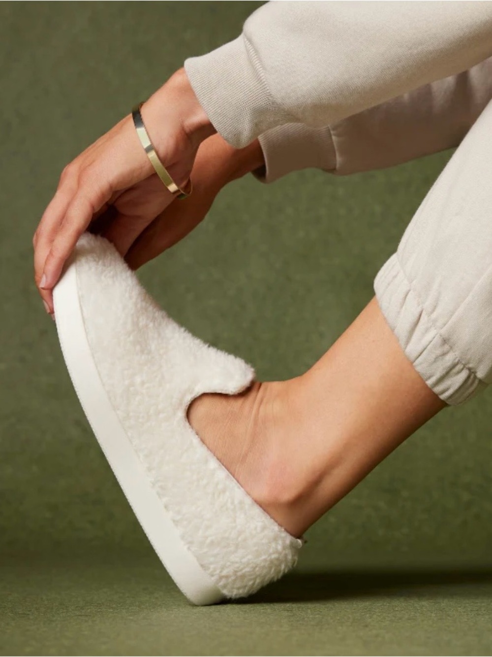 NEW ALLBIRDS SUPER SOFT ZQ MERINO WOOL LOUNGER FLUFFS SLIP-ON SIZE 8 WHITE - Picture 3 of 17